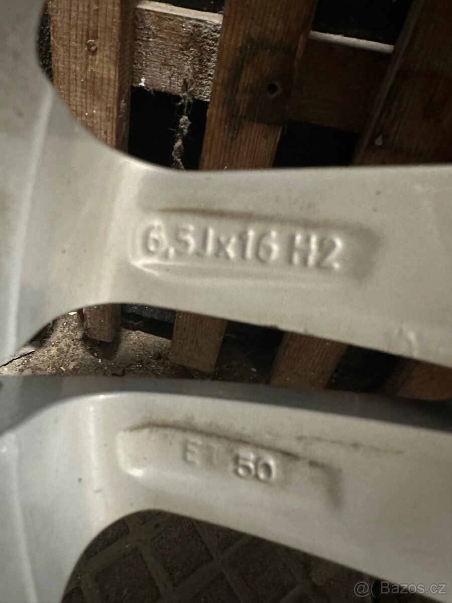 Prodej kol R16 - 4