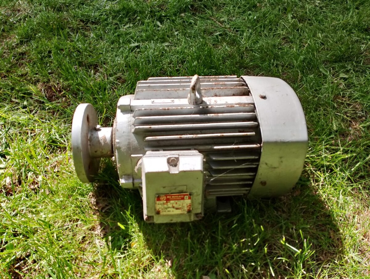 2x 3 fázový elektromotor - 4