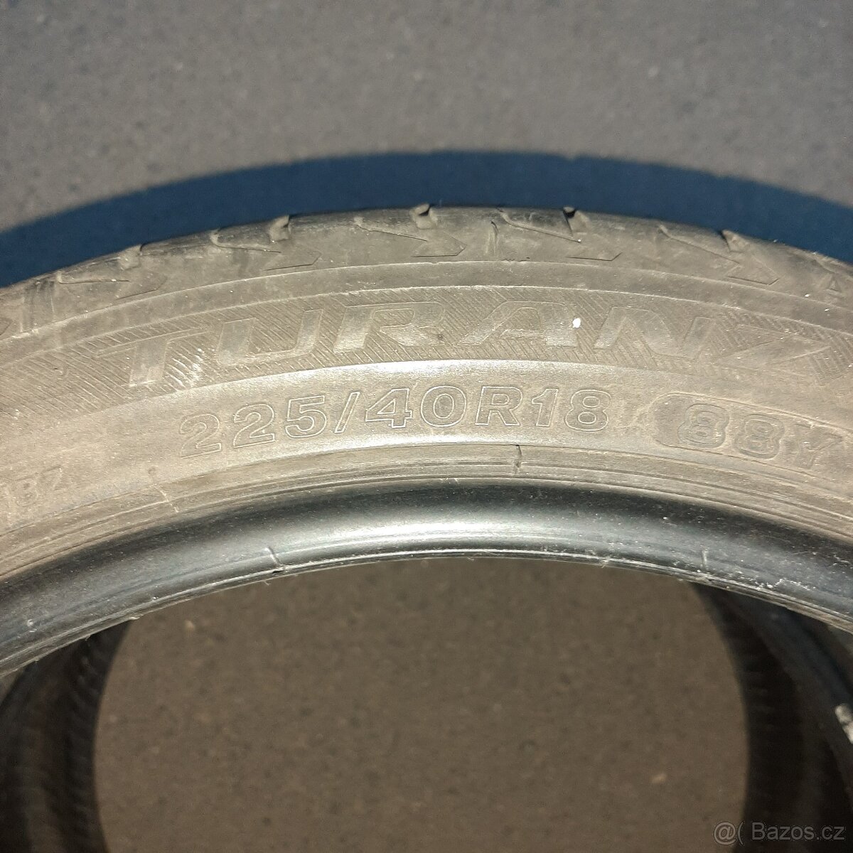 Pneu 2 x 225/40 18R - 4