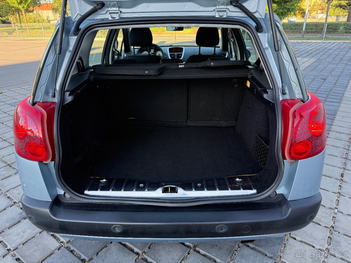 Peugeot 207 SW kombi 1,4i 70kW r.v.2011 Serviska - 4