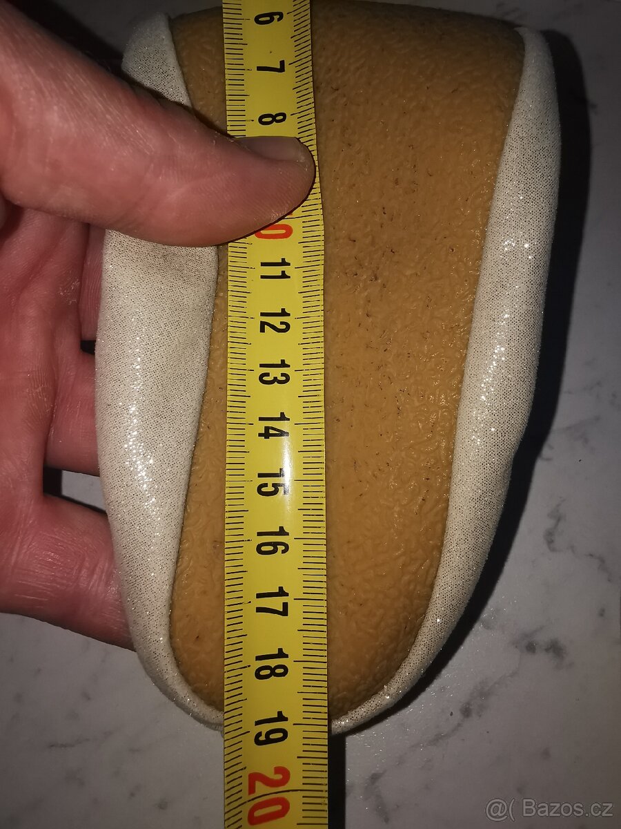 Dětské cvičky/piškoty/přezůvky na balet, gymnastiku apod. - 4