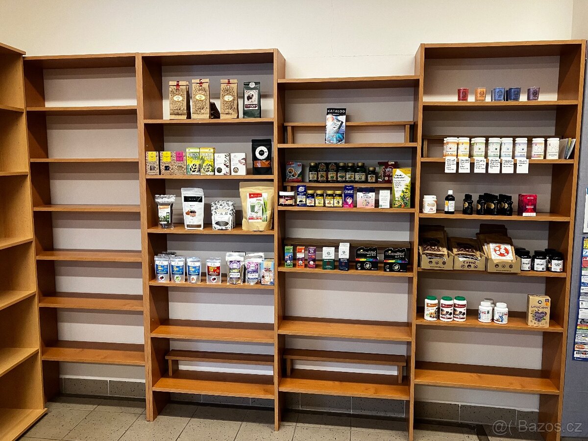 Prodám vybavení prodejny - regály, pult, atd - 4