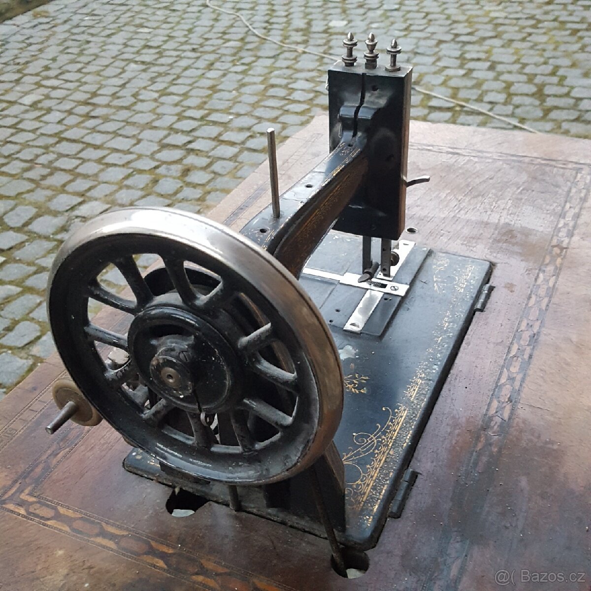 Stařičký šicí stroj Singer - investice - 4