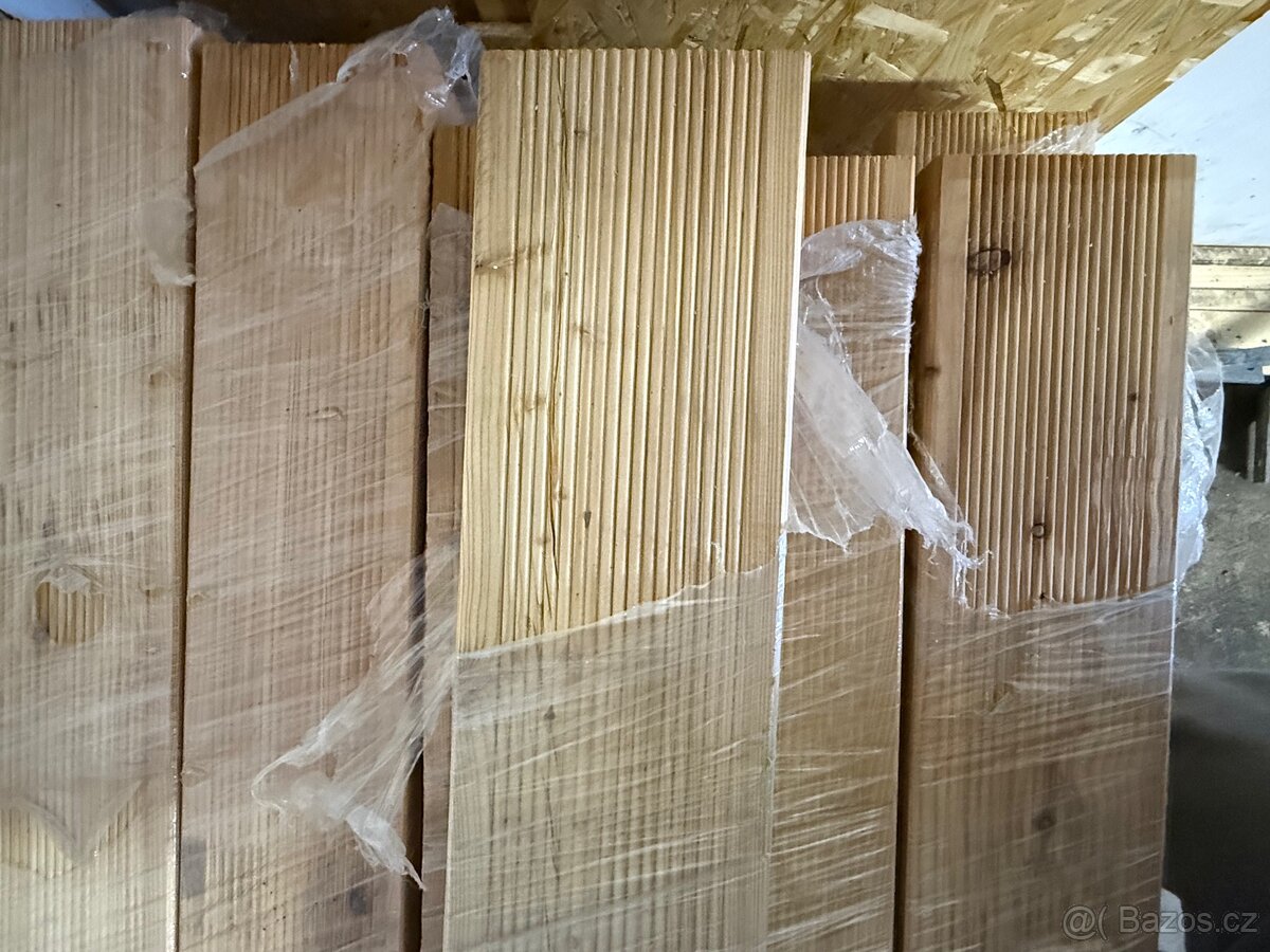 Modřínová terasová podlaha 75m2 - 4