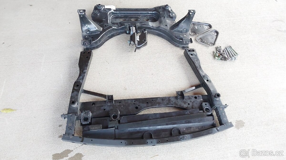 Nissan Qashqai J11: Nápravnice přední - 4