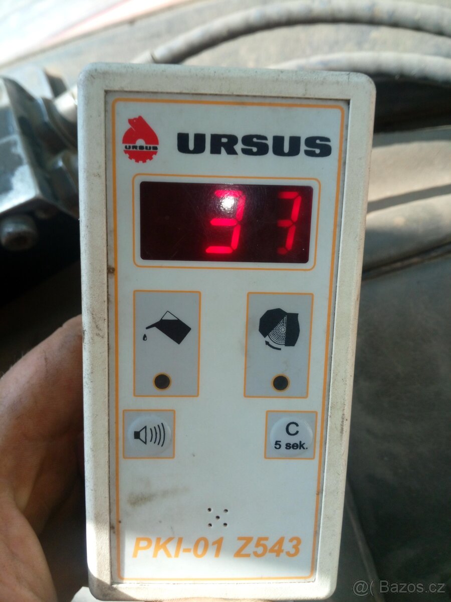 lis na kulaté balíky ursus z 543 - 4