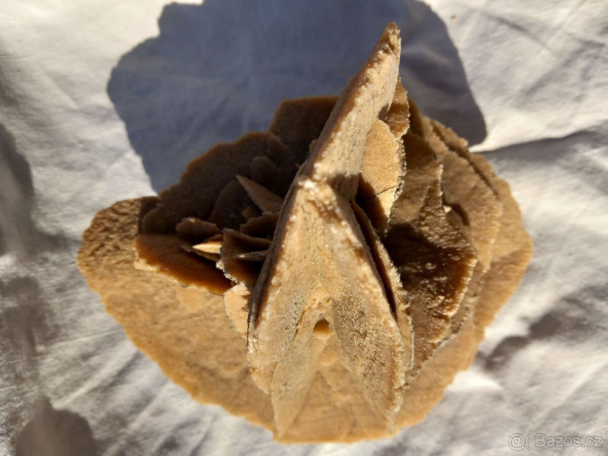 Minerál, nerost, sádrovec - pouštní růže 2 - 4