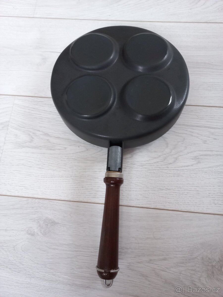 Klasický smaltovaný lívanečník modrý - 4