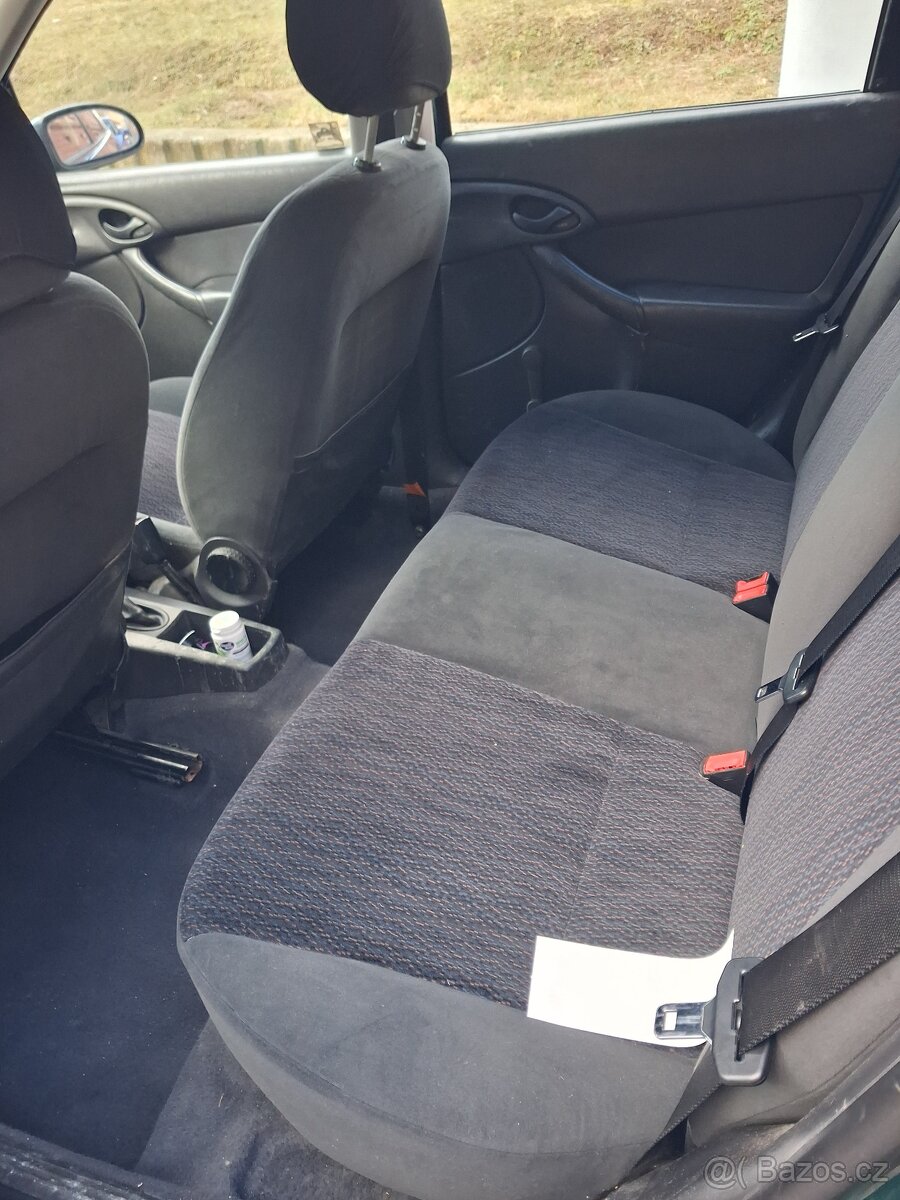 Ford focus 1.4 - 4