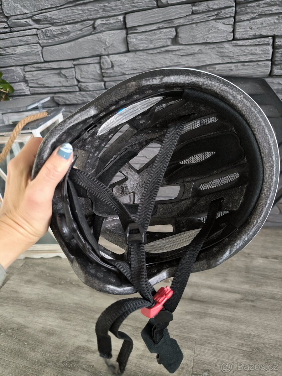 Cyklistická přilba - 4