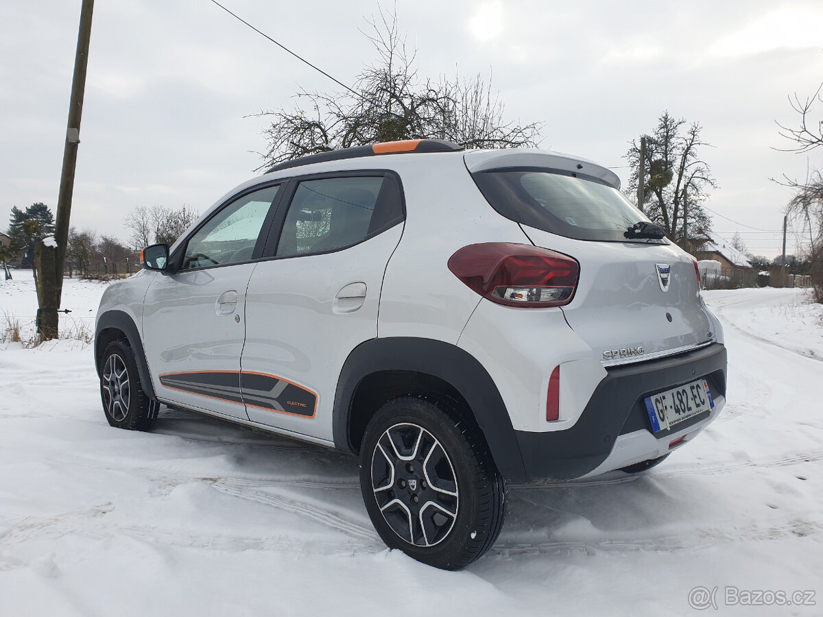 Dacia Spring, dojezd 150-250km, rychlonabíjení CCS - 4