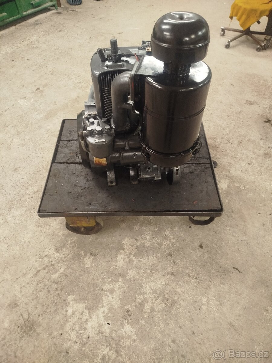 motor 1D90TA - 4
