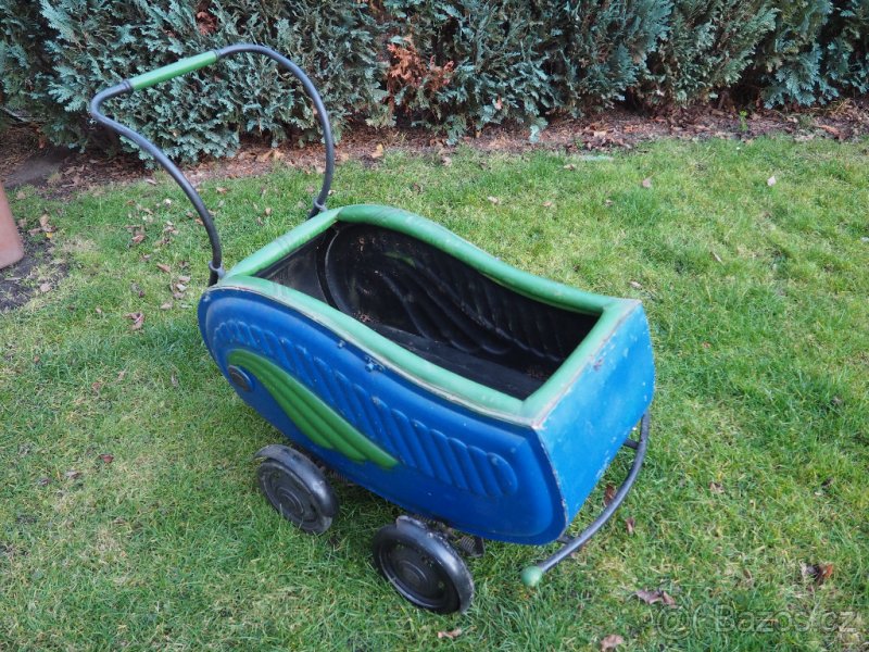 STAROŽITNÝ KOČÁREK - 4