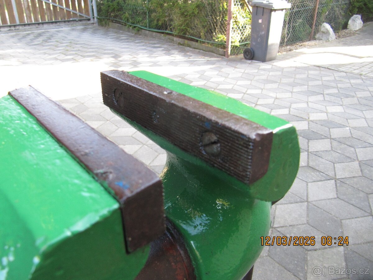 Svěrák YORK 150 - 4