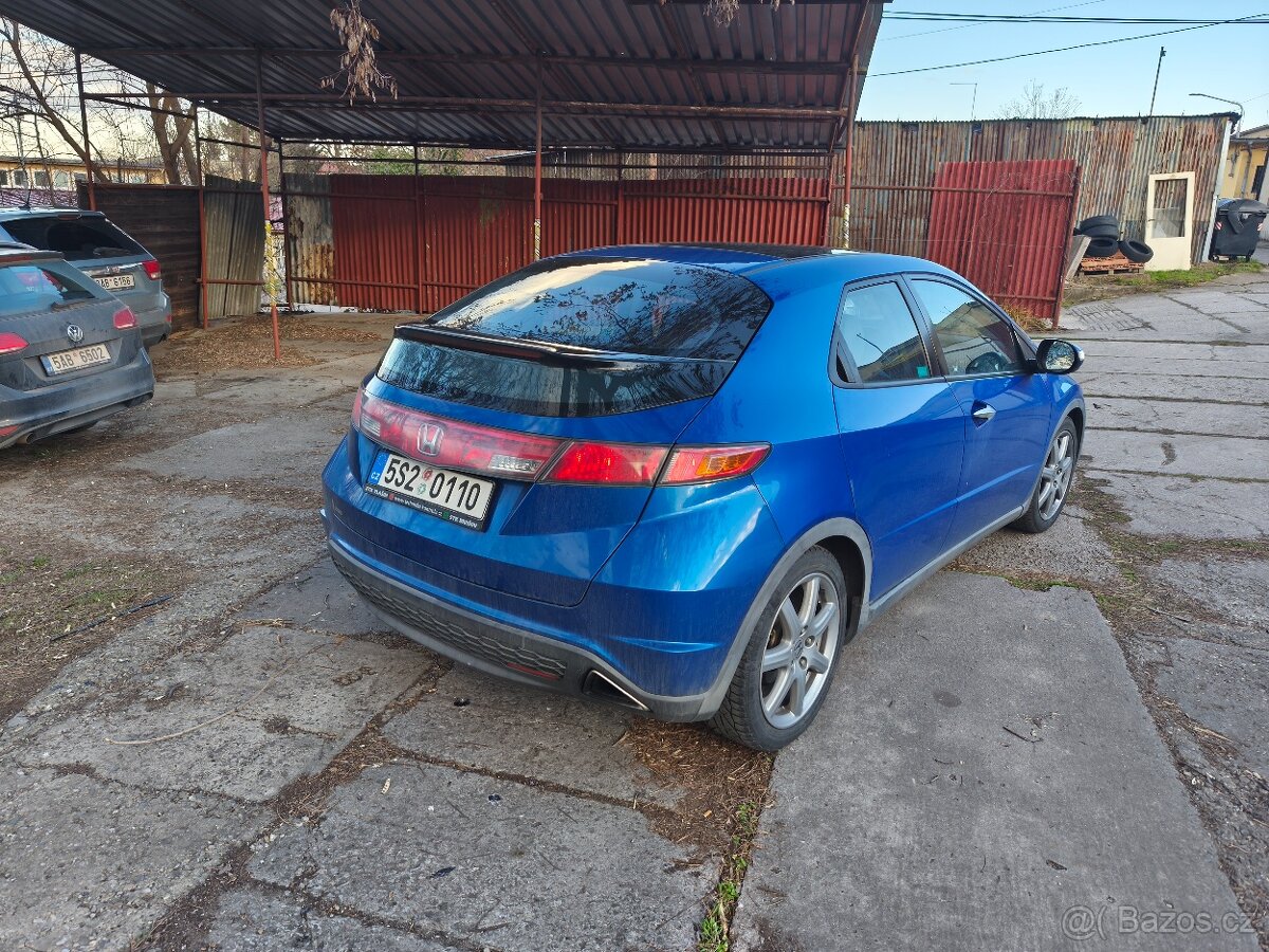 Prodám Honda Civic 8g - 4