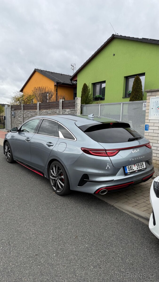 Kia ProCeed - 4