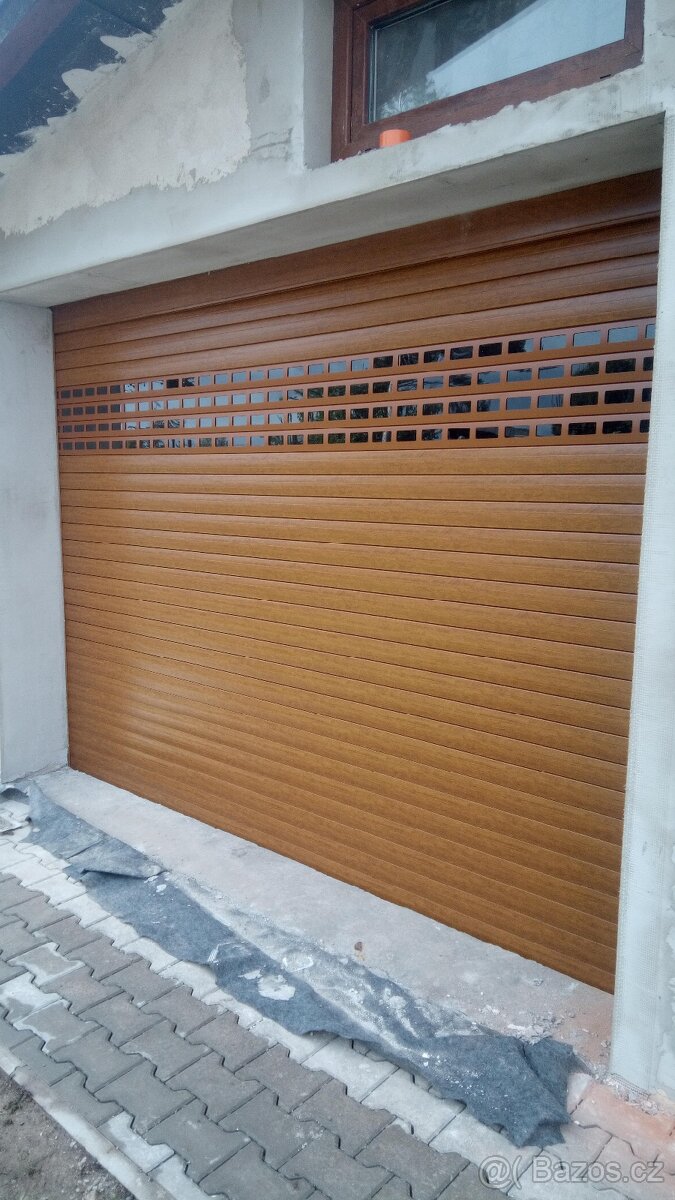 Garážová rolovací vrata zateplené 77mm lamely možno montáž - 4