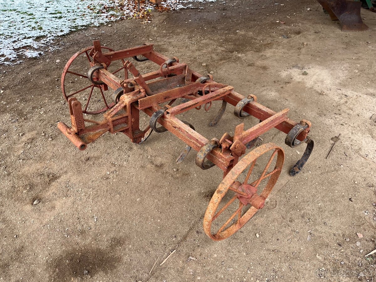 Nářadí za Zetor 25 - 4