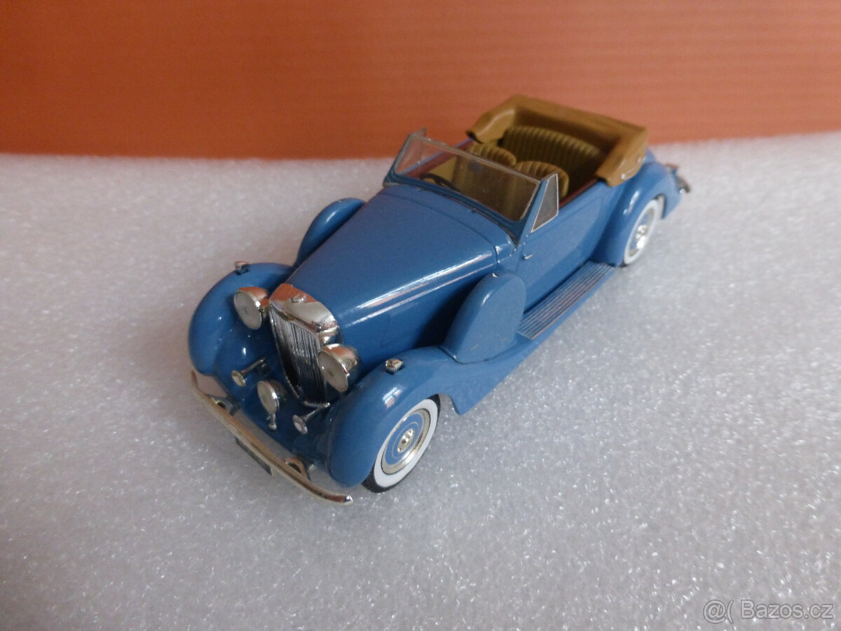 modely aut 1:43 7. - 4