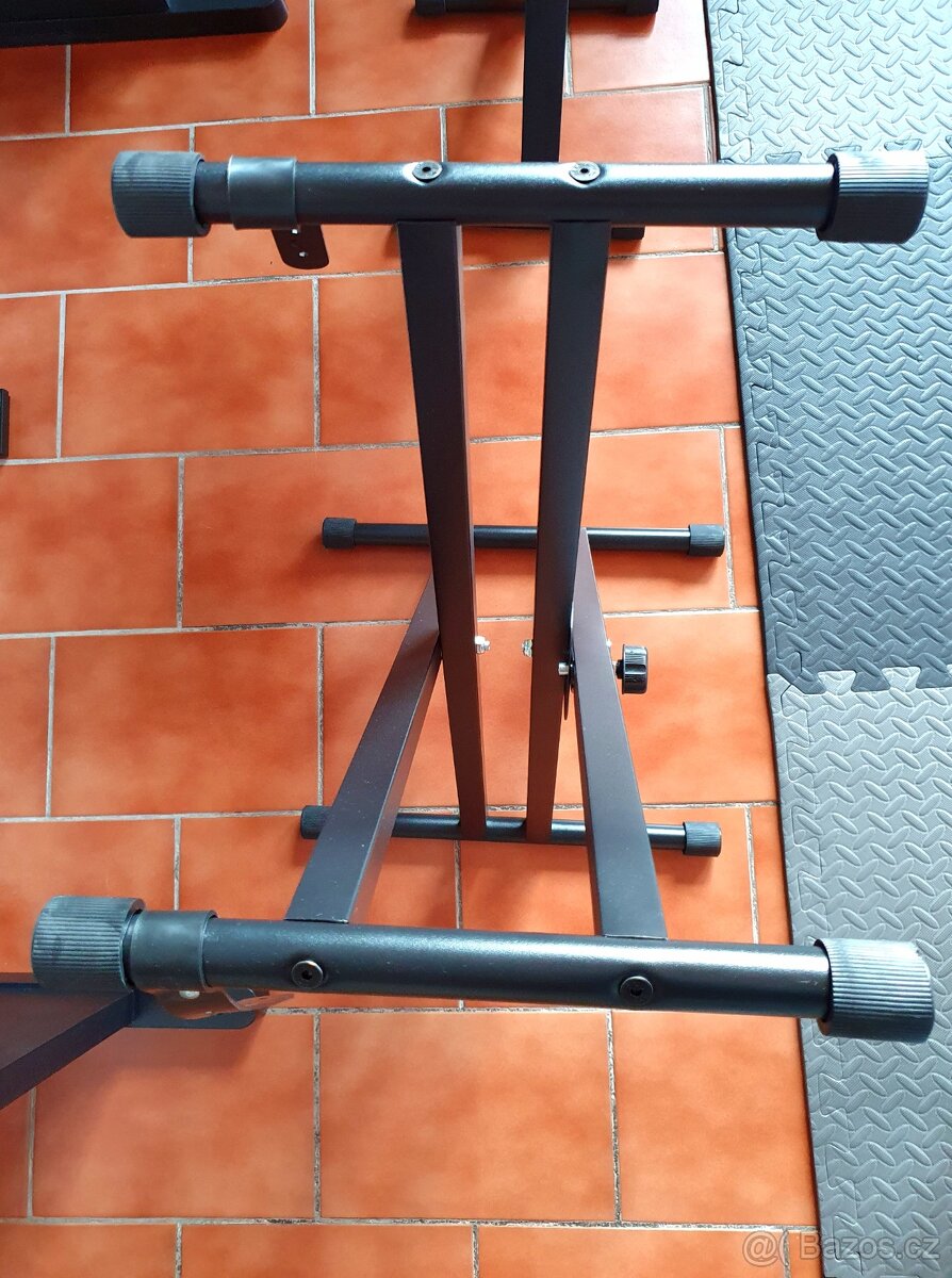 Nový stojan na klávesy - 4