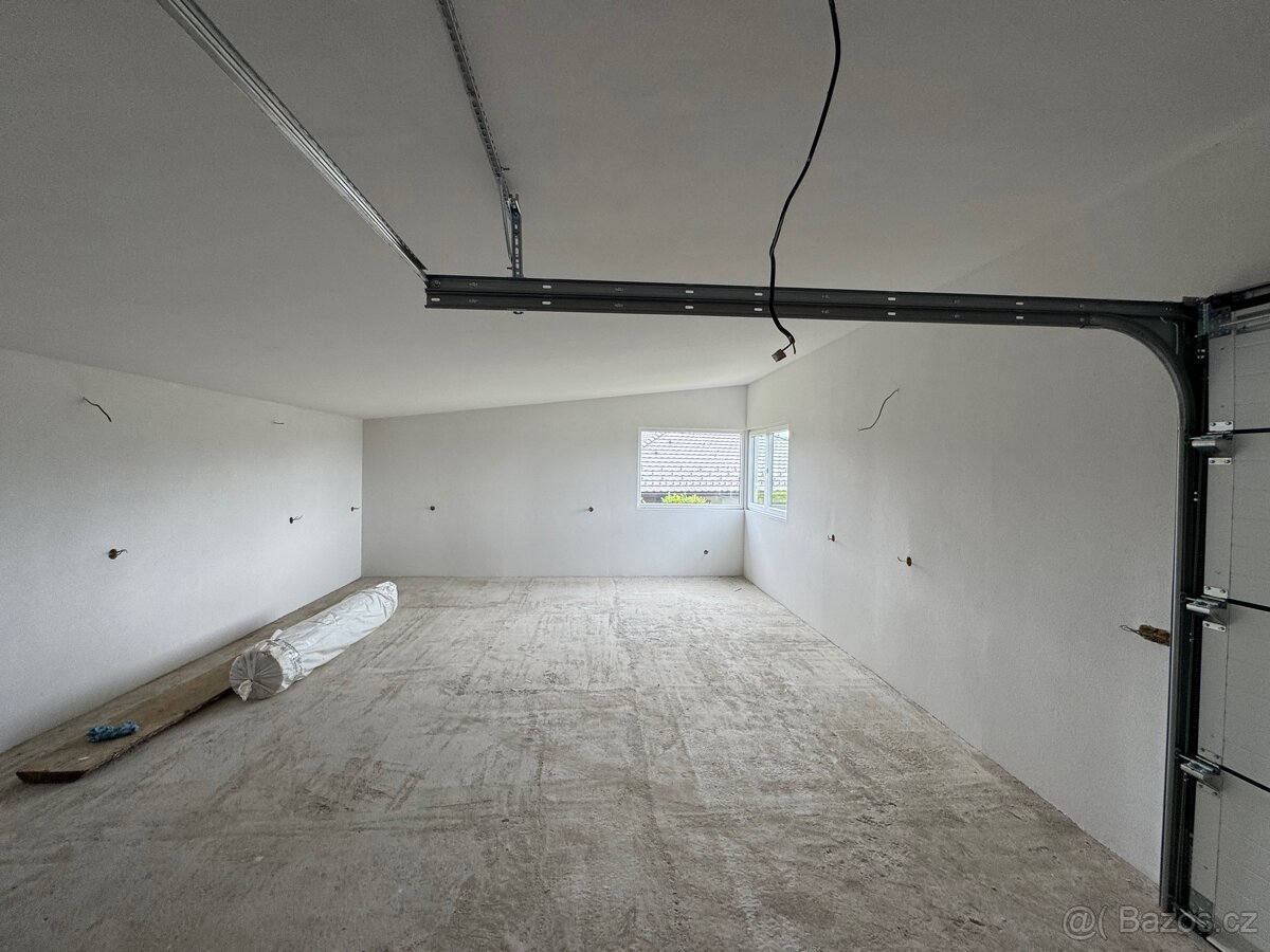 Pronájem skladu či garáž - 4