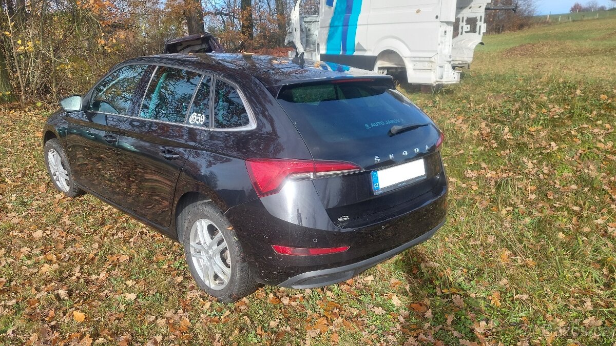 Havarovaní Škoda Scala Style 1.5 TSI 110 kW - 4