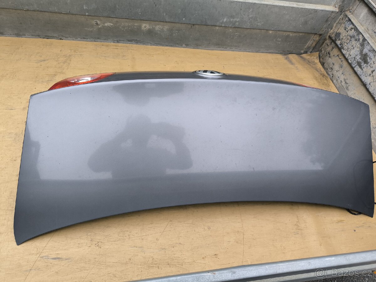 Prodám na VW Passat B6 sedan - 4