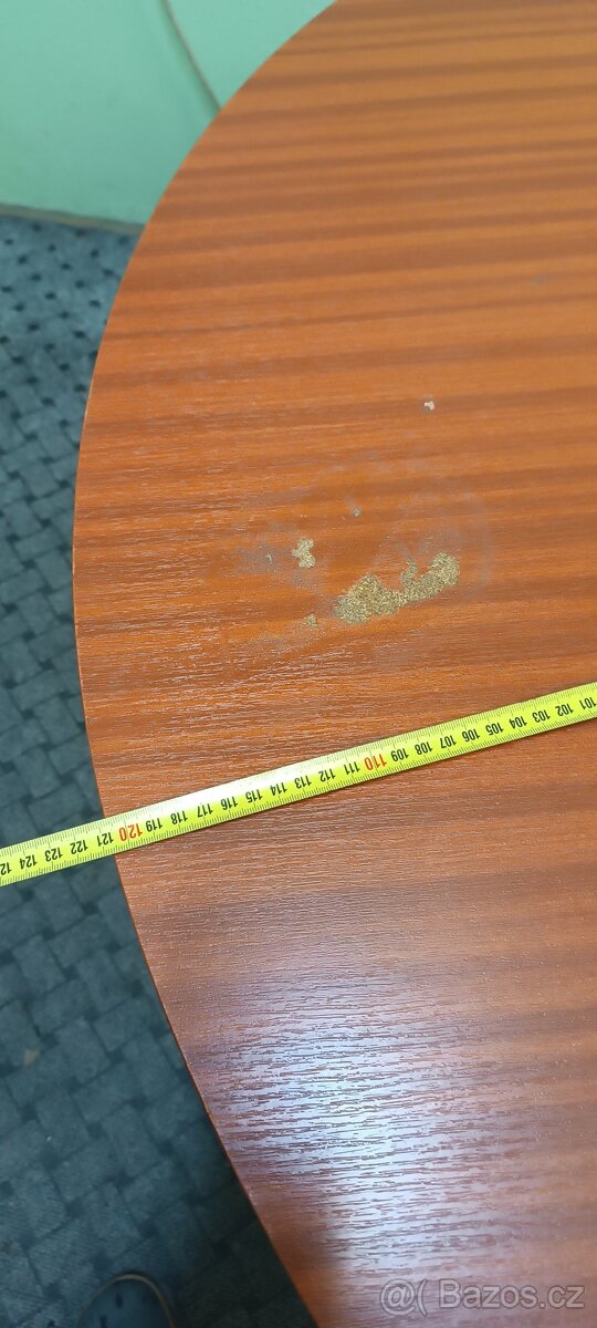 Jídelní stůl kulatý 120 cm, kovový podstavec - 4