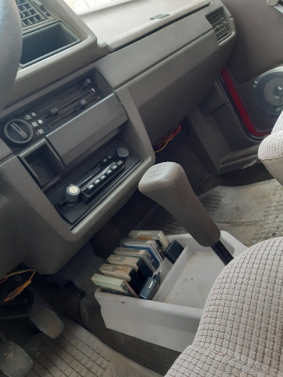 ŠKODA FAVORIT LS 136 na náhradní díly - 4