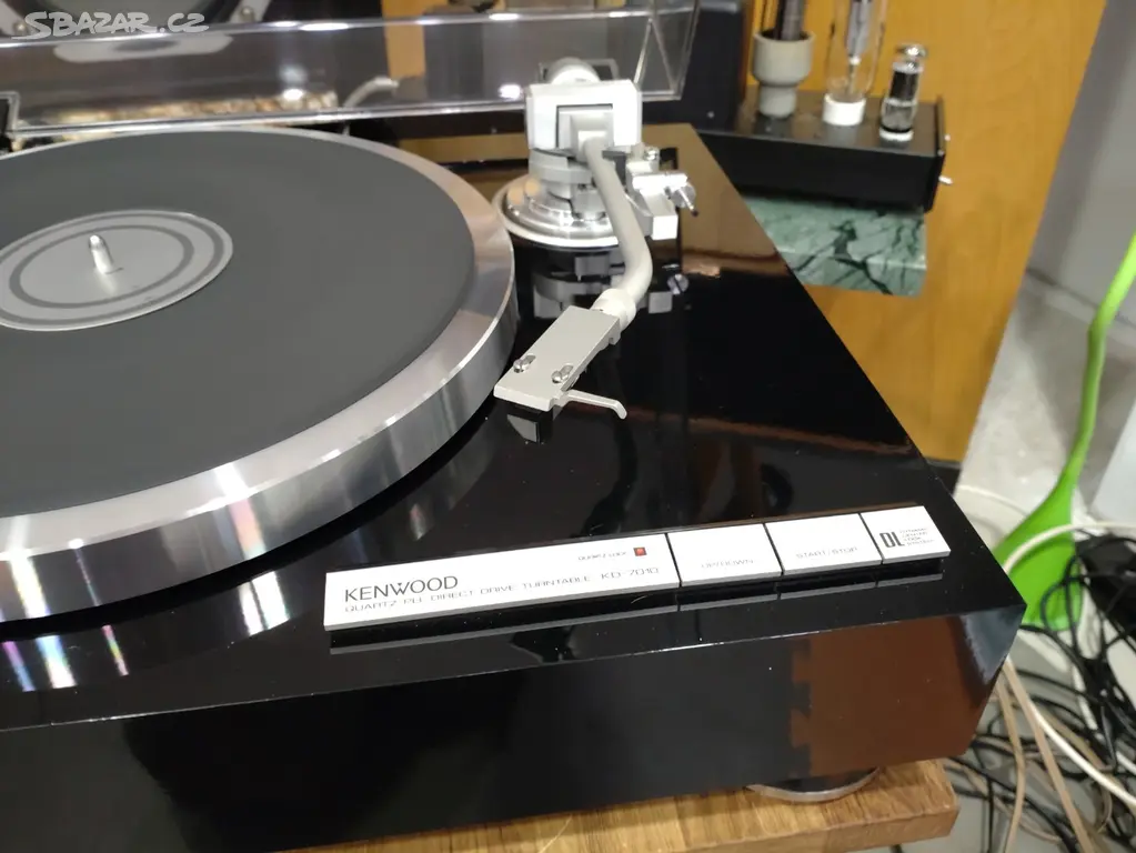 gramofon Kenwood KD 7010 - 4