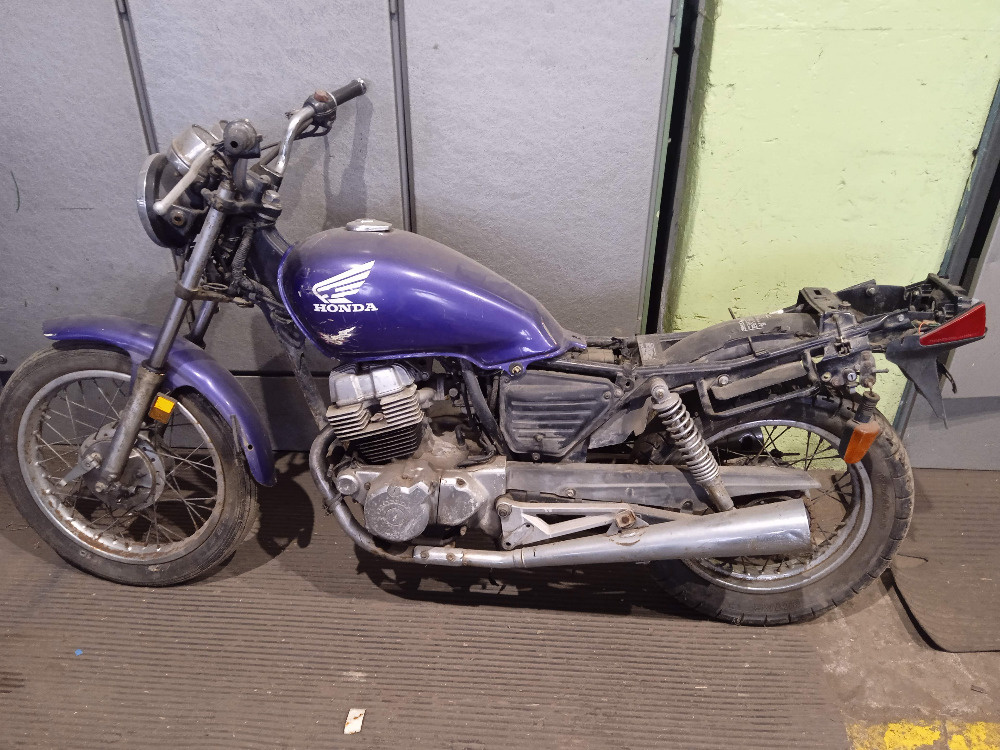 Honda CB 250 Nighthawk ? - 4