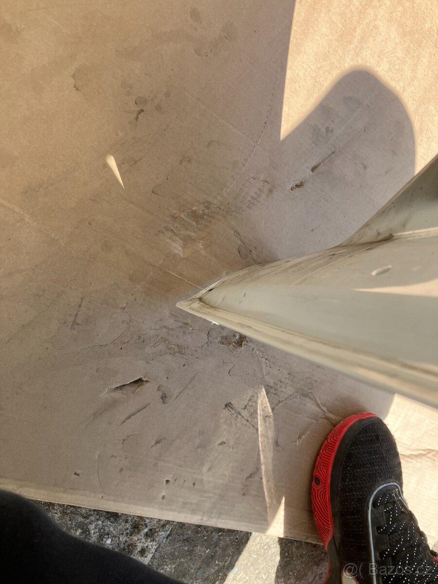 kapota octavia iv 4 BILA haubna - 4