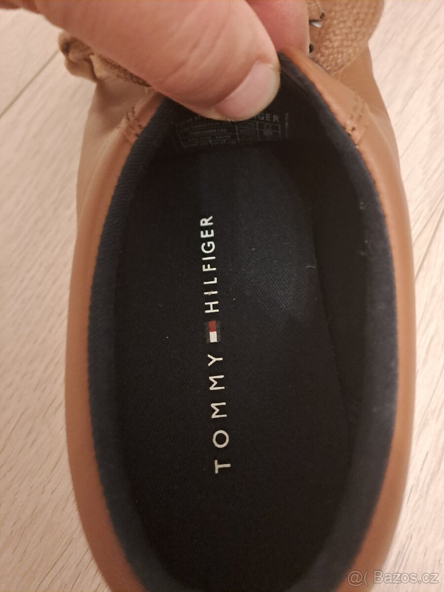 Tommy Hilfiger boty vel.40 NOVÉ - 4