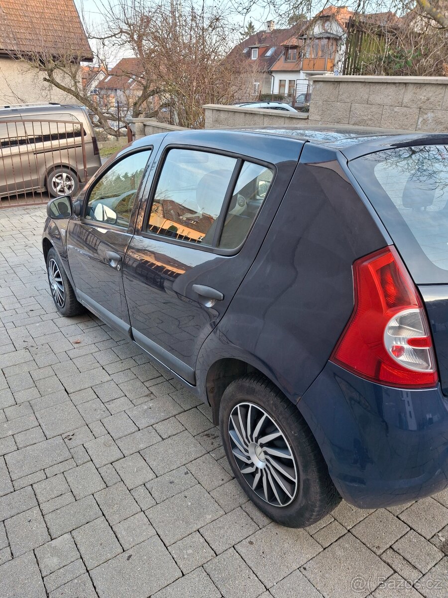 Dacia sandero 1.4 - 4
