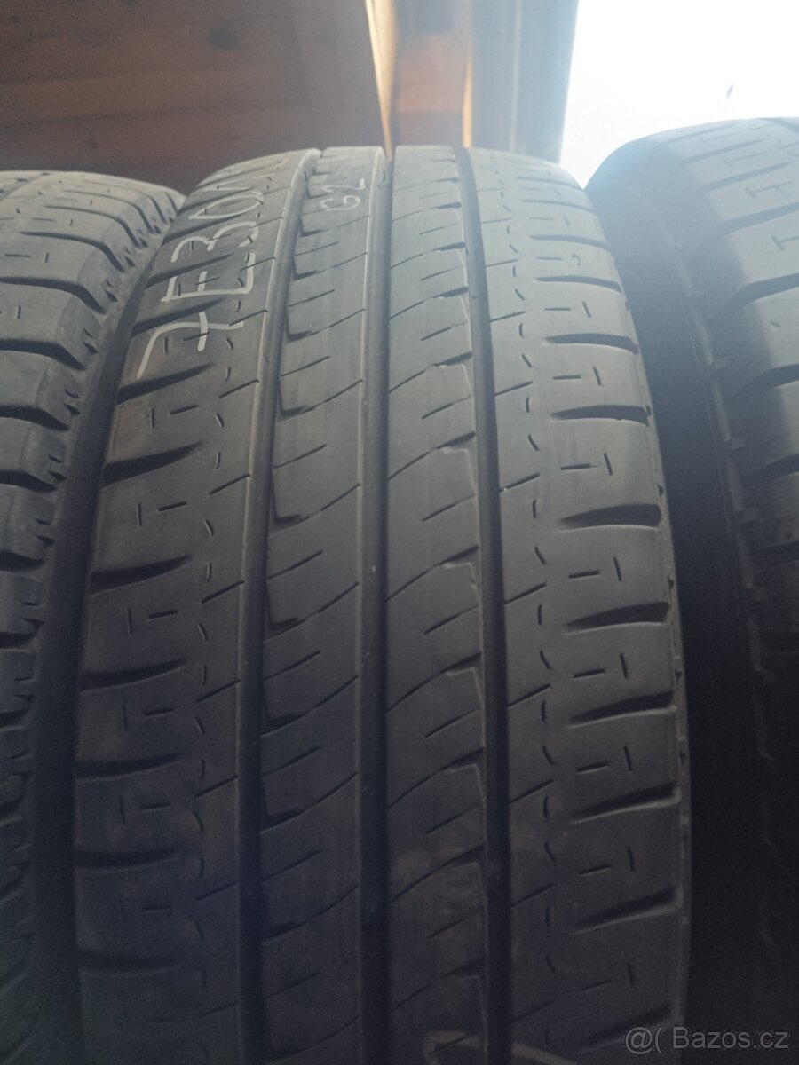 215/60/17C Michelin - 4
