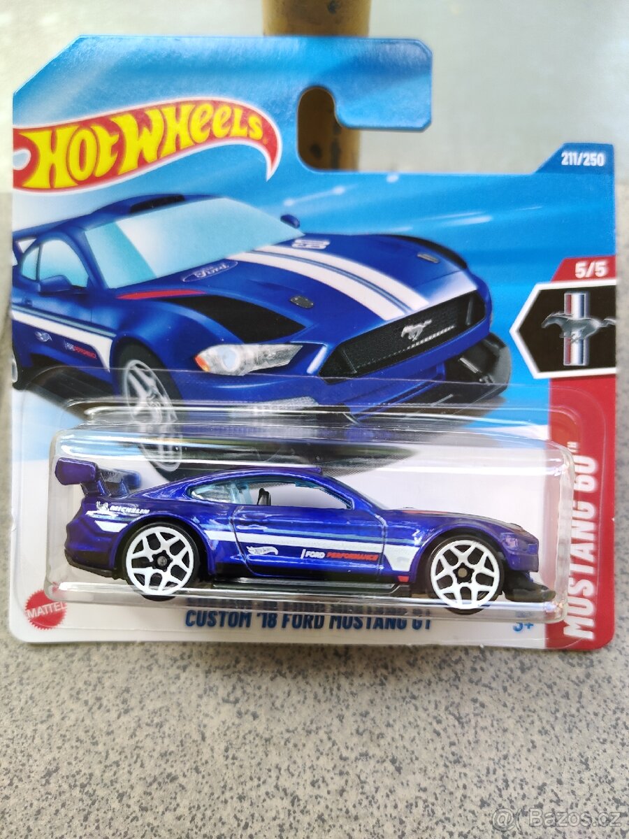 HOT WHEELS - 4