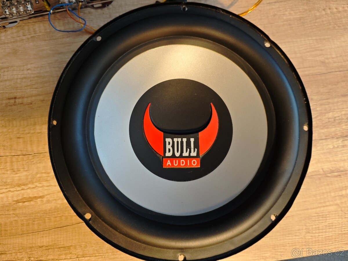 Prodám subwoofer Blaupunkt - 4