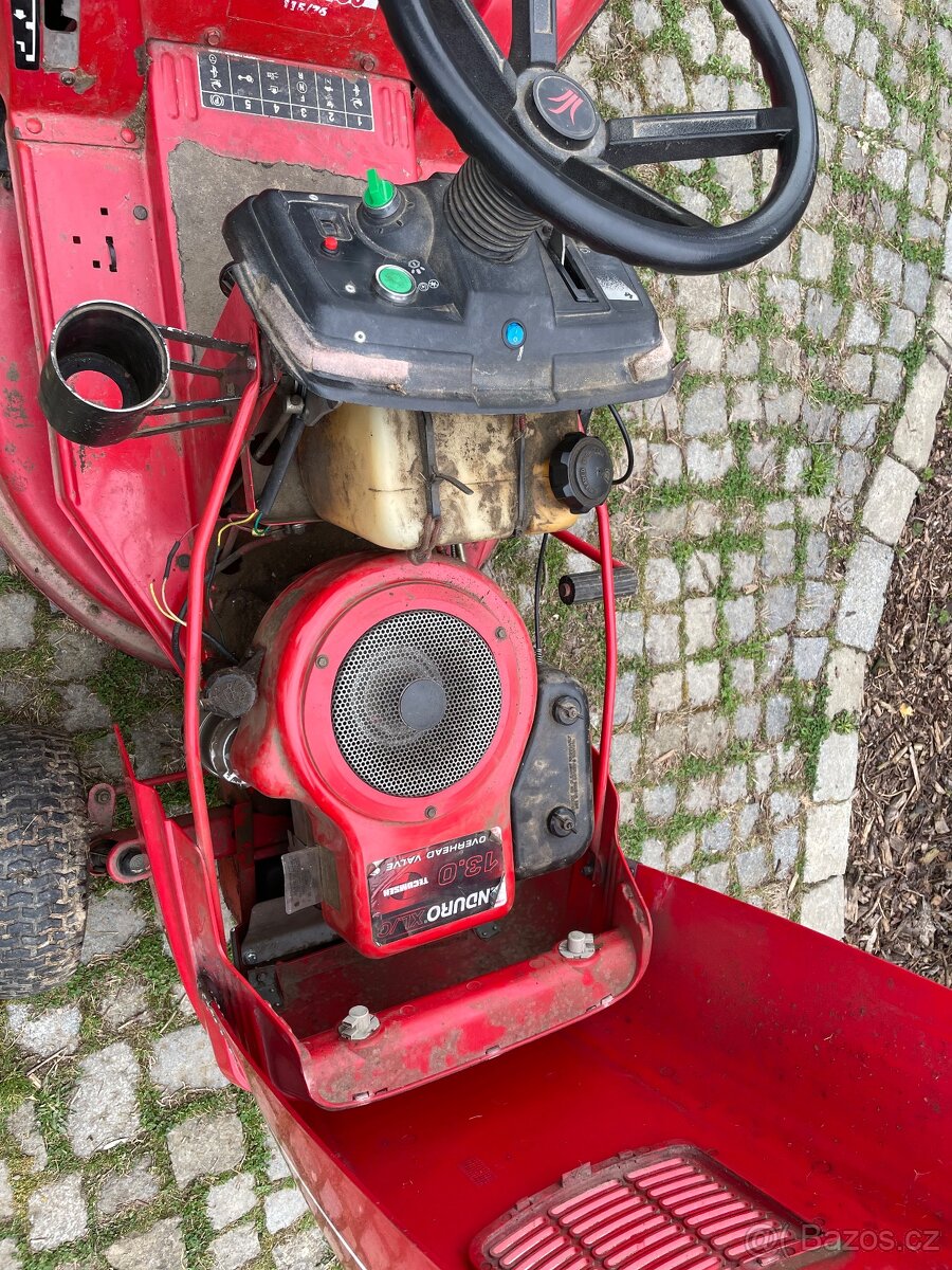 Zahradní sekací traktor, traktůrek - 4