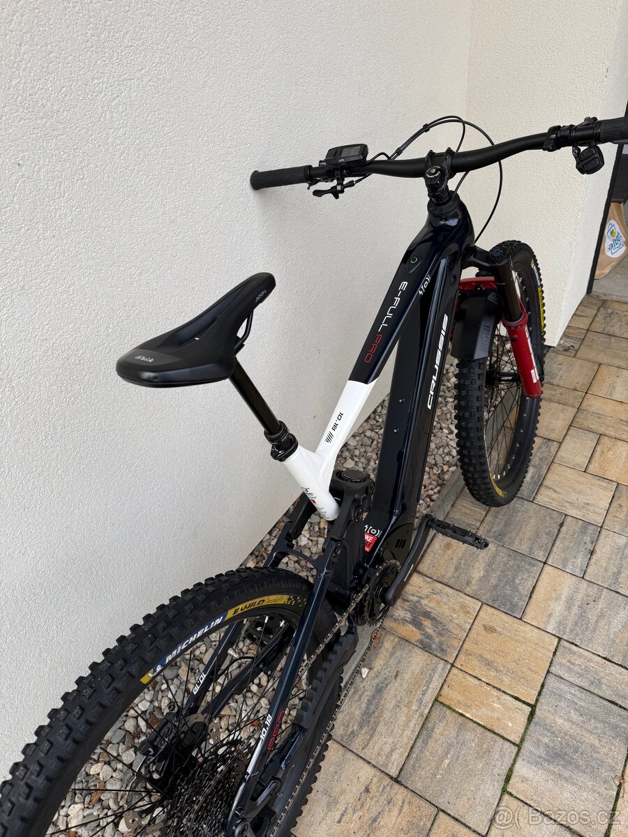 Ceoodpružené elektrokolo Crussis e-Full 10.10 (19”) - 4