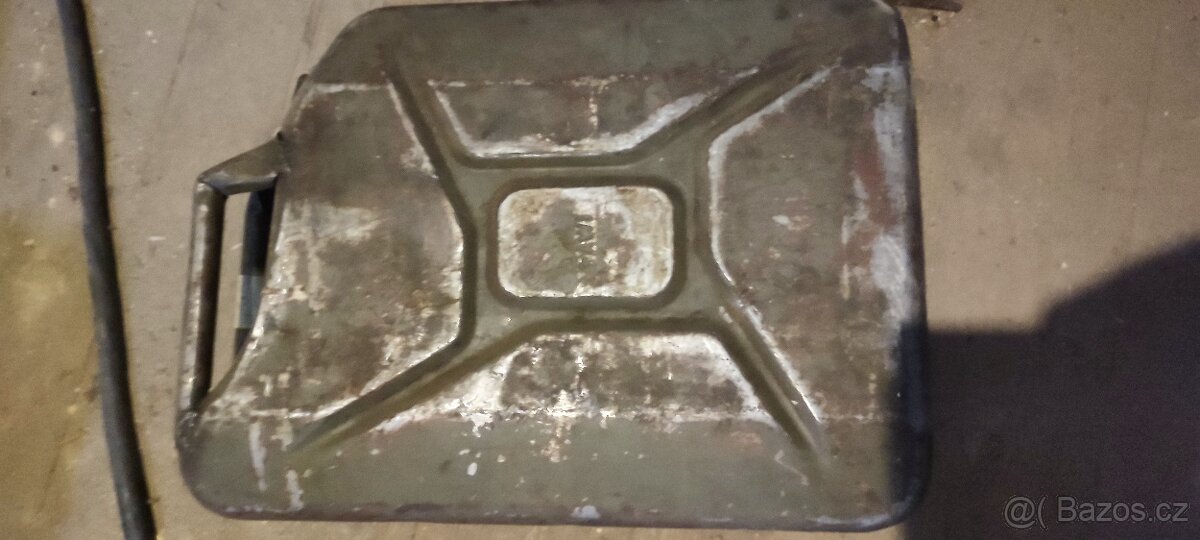 Plechové kanystry 20l - 4