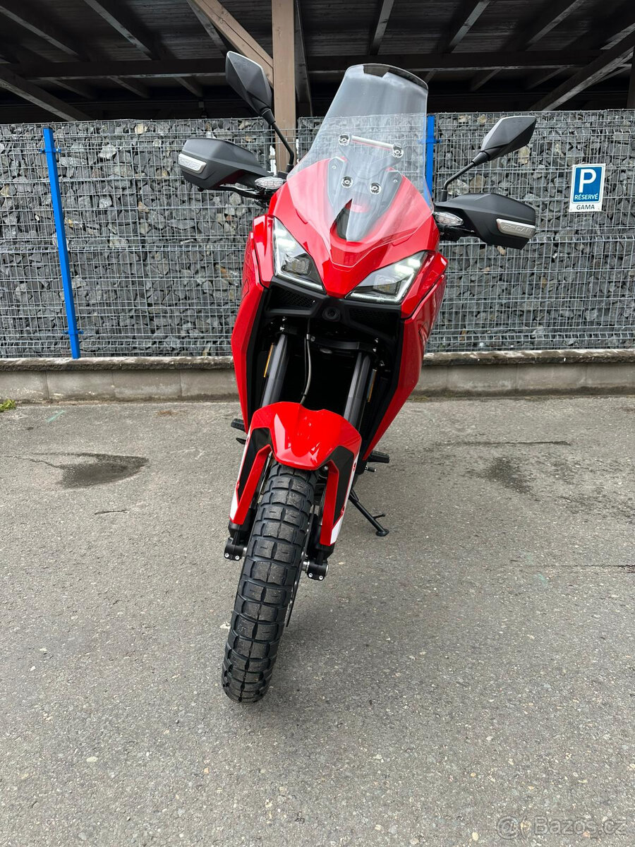 Moto Morini X-CAPE 700 červená drátěná kola - 4