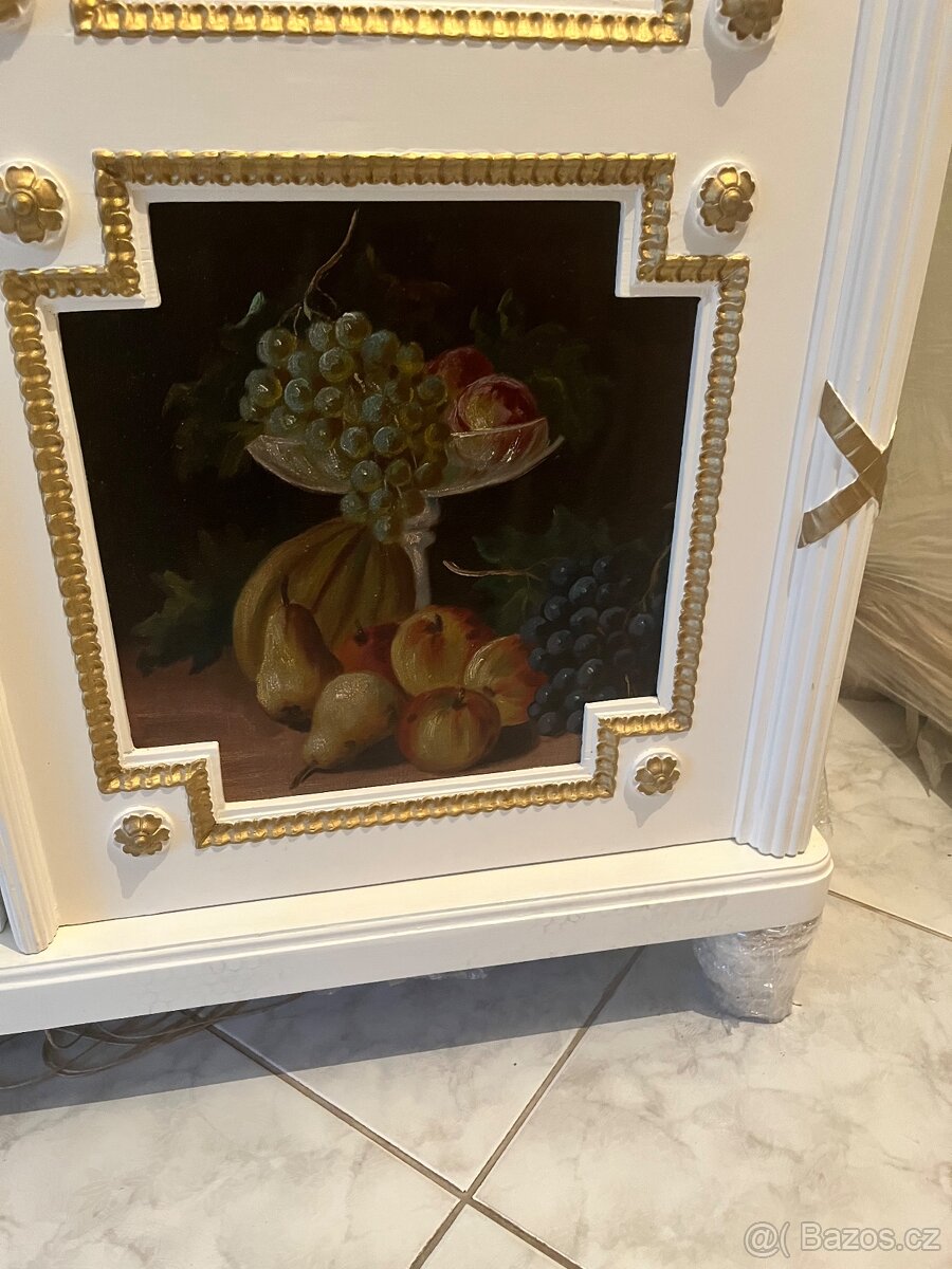 Starožitné skříně - 4