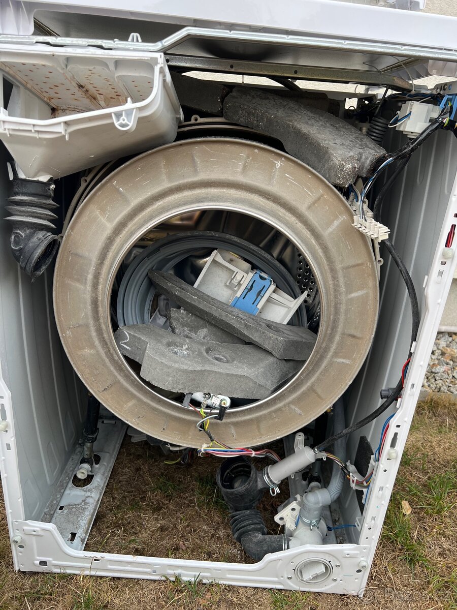 SHARP ES GFB7143W3 PRAČKA na díly funkční - 4