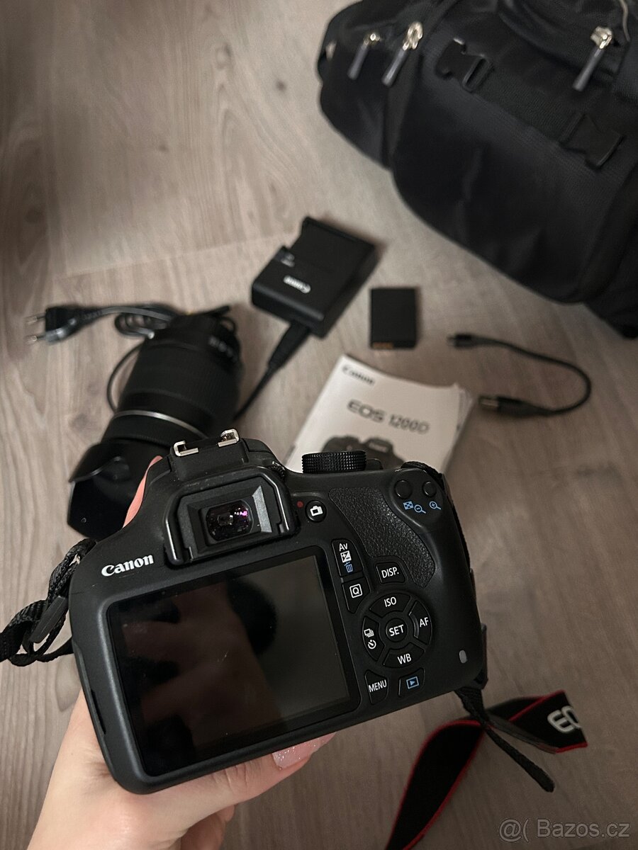 zrcadlovka Canon EOS 1200 D + objektiv - 4