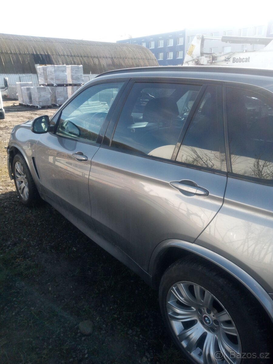 BMW X5 po nehodě - 4