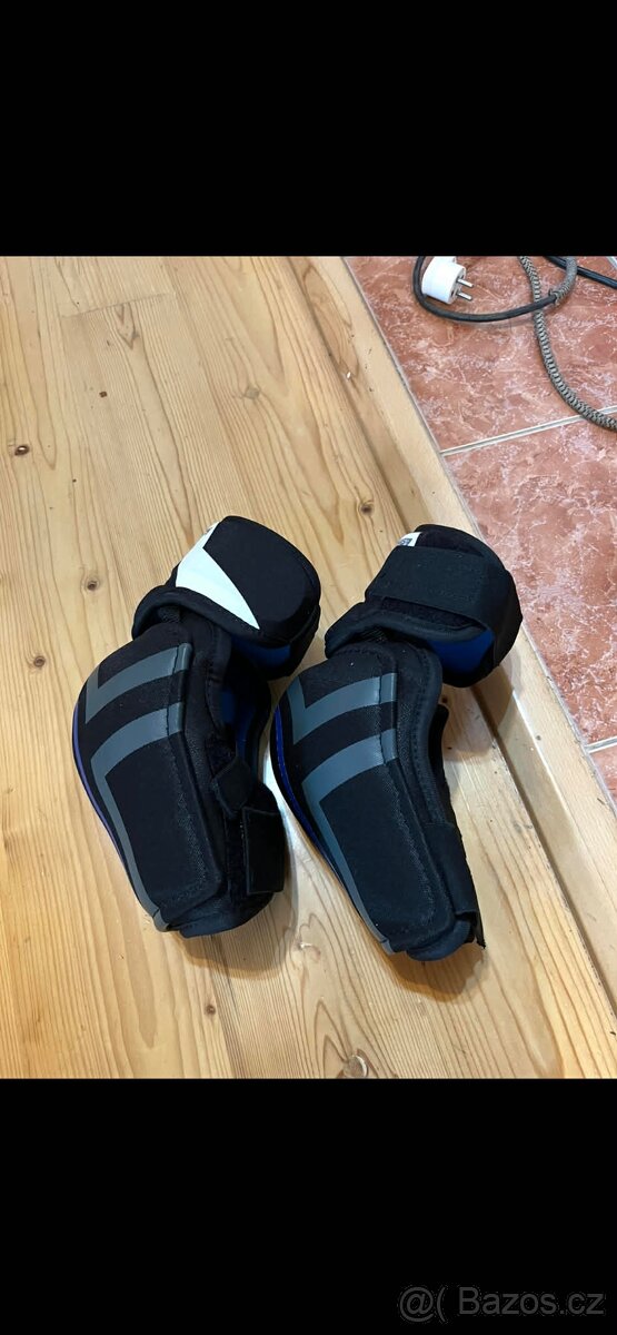 Hokejová výstroj Komplet - 4