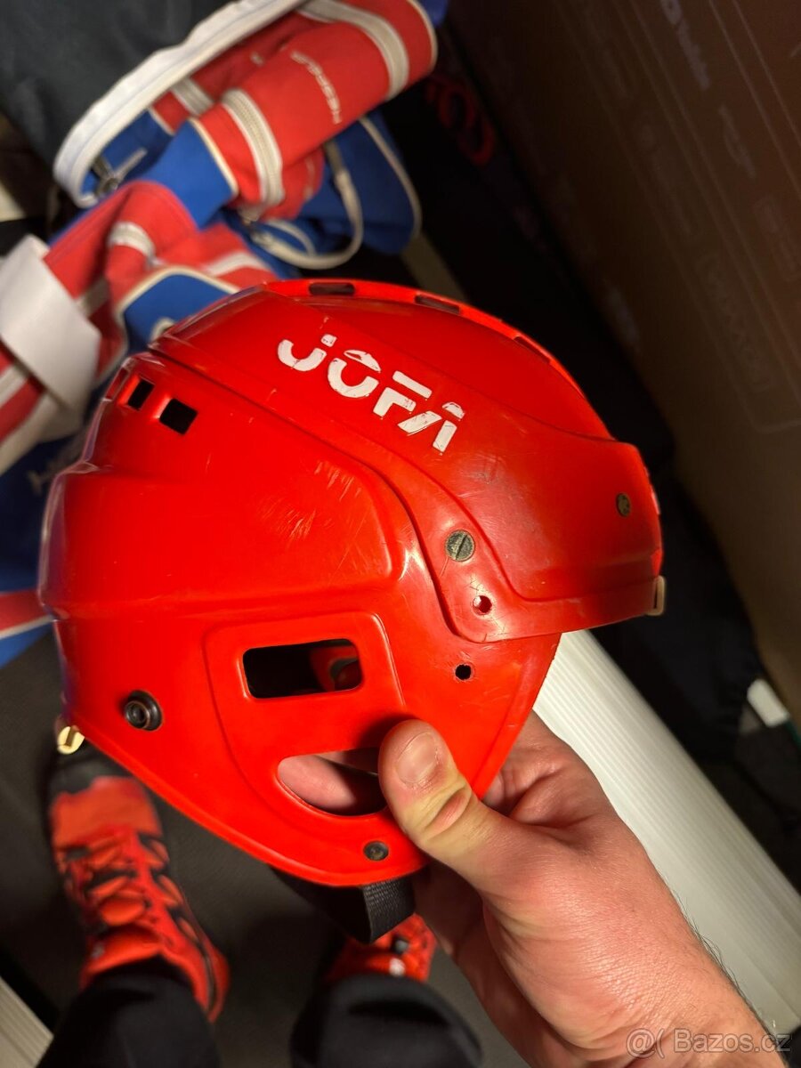 Hokejská výstroj - 4