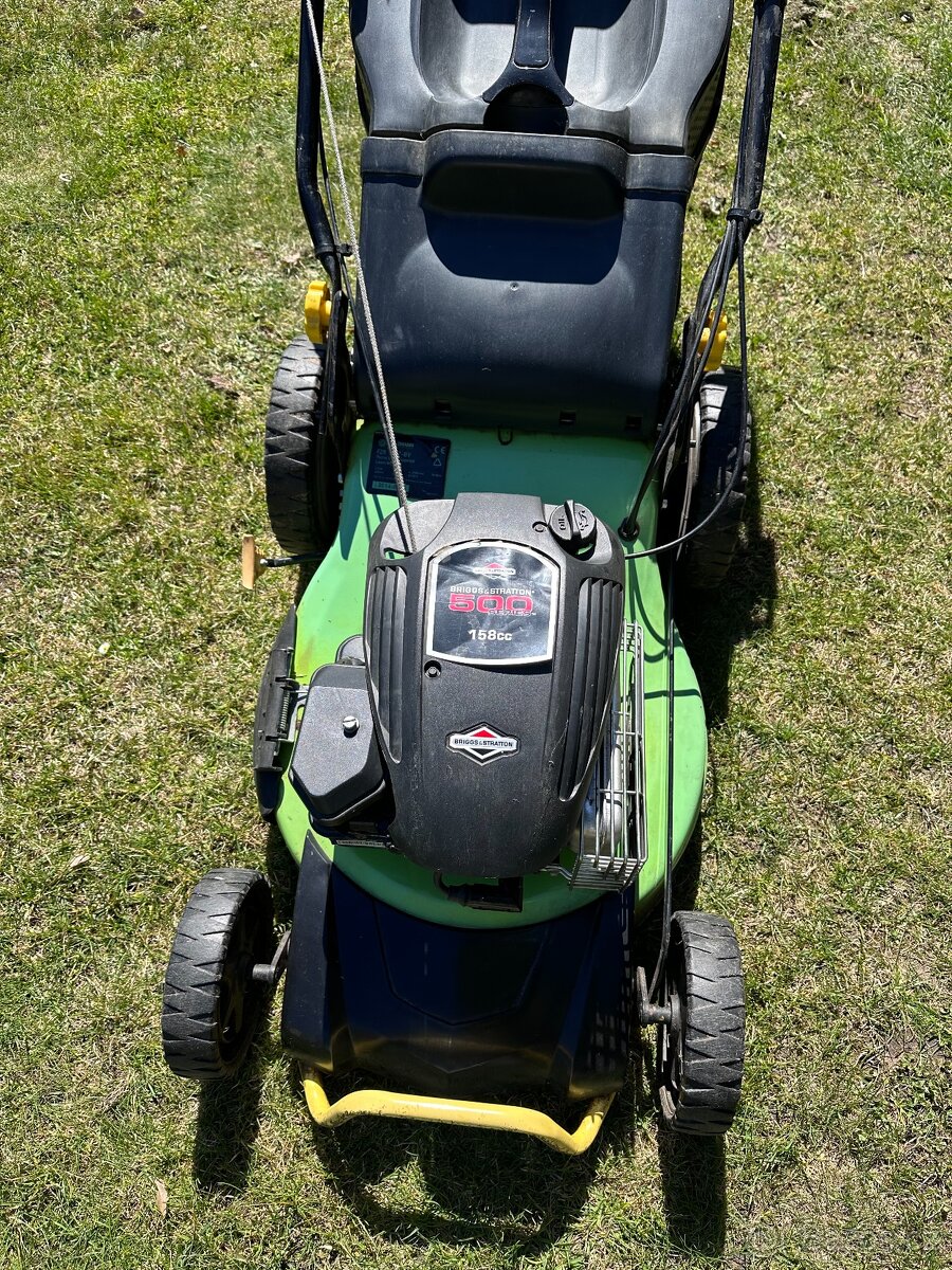 Prodám sekačku Fieldmann - 4