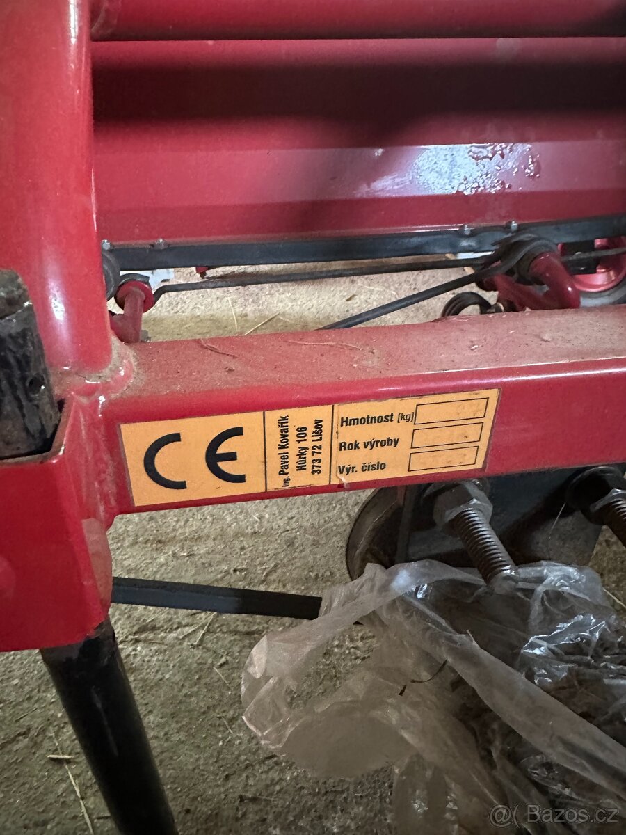 Obraceč a shrnovač OP 1,2 MF 70 - 4