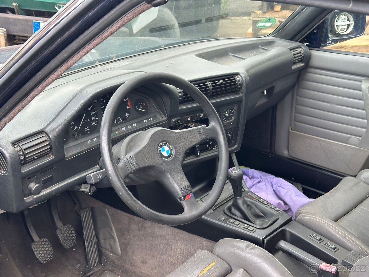 BMW 318i E30 Cabrio - 4